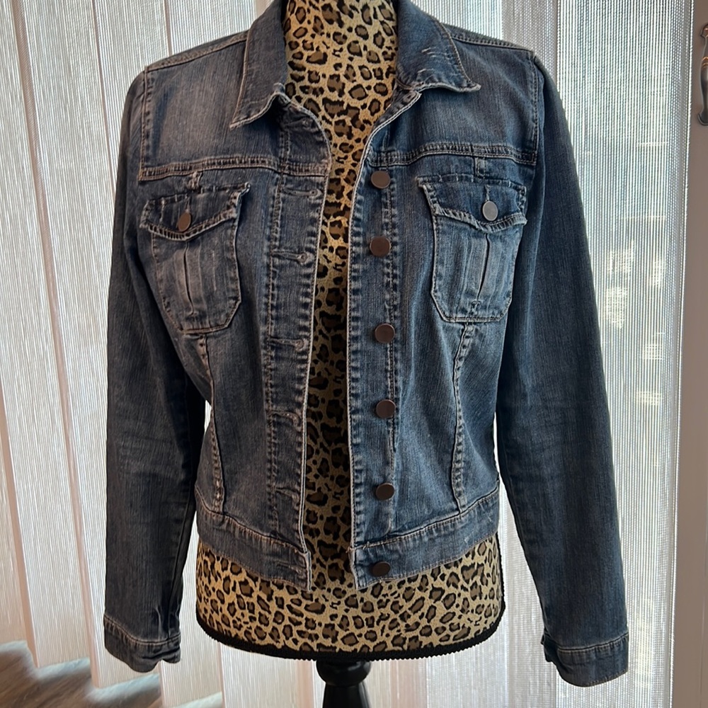 Kut from the Kloth -  distressed Jean Jacket - Large, Excellent condition